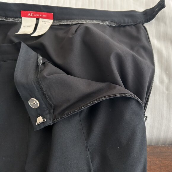 AK Anne Klein - Black Pleated Skirt - Size 8 - Picture 9 of 10